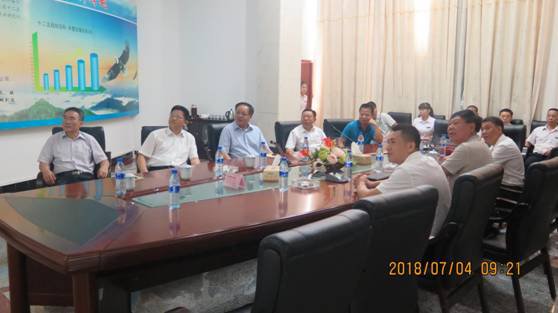 市人大張天洲主任、市政府謝海波副市長(cháng)等領(lǐng)導蒞臨我司視察指導工作